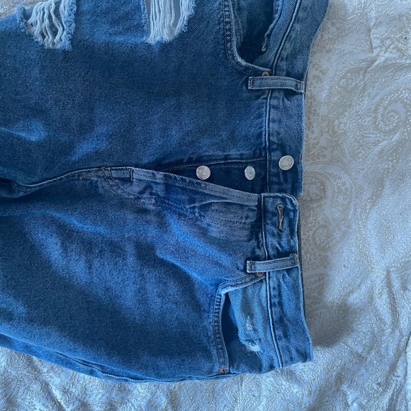 Mom jeans! - Picture 2 of 2